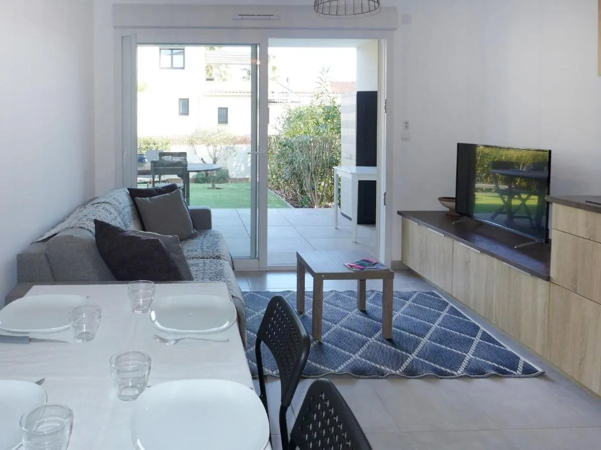 Apartment Les Calanques De Saint Aygulf By Interhome