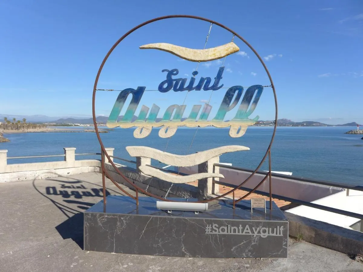 Apartment Les Calanques De Saint Aygulf By Interhome